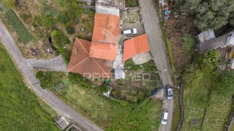 Moradia, casa t2, com terreno, em rendufinho, povoa lanhoso.