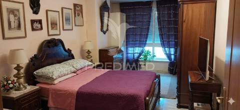 Apartamento t3 c/ terraço no laranjeiro
