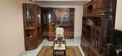 Apartamento t3 c/ terraço no laranjeiro