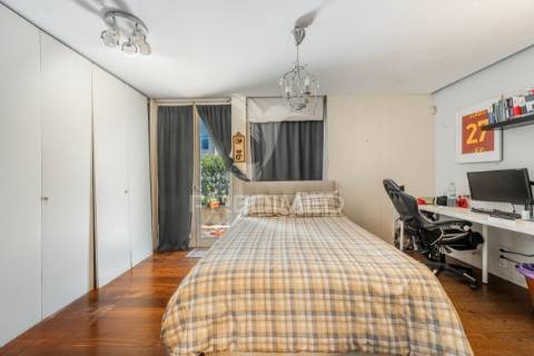 Duplex exclusivo no coração da foz do douro