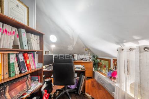 Duplex exclusivo no coração da foz do douro