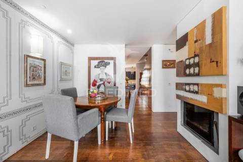 Duplex exclusivo no coração da foz do douro