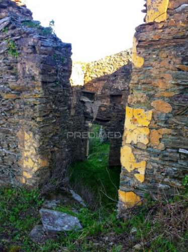 Herdade com artigo urbano