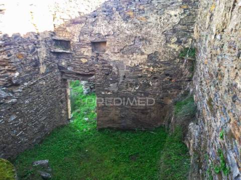 Herdade com artigo urbano