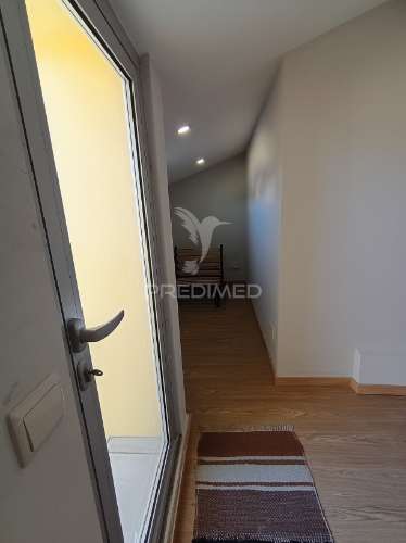 T2 triplex com terraço – zona central do porto