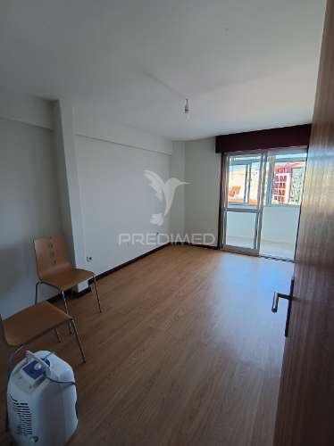 T2 triplex com terraço – zona central do porto
