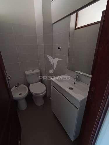 T2 triplex com terraço – zona central do porto