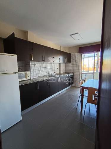 T2 triplex com terraço – zona central do porto