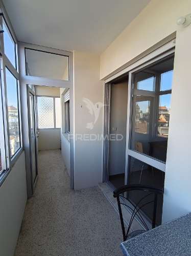 T2 triplex com terraço – zona central do porto
