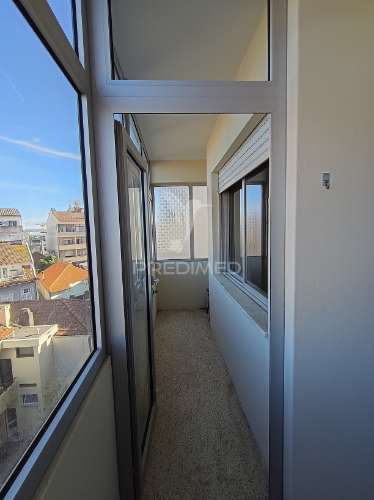 T2 triplex com terraço – zona central do porto