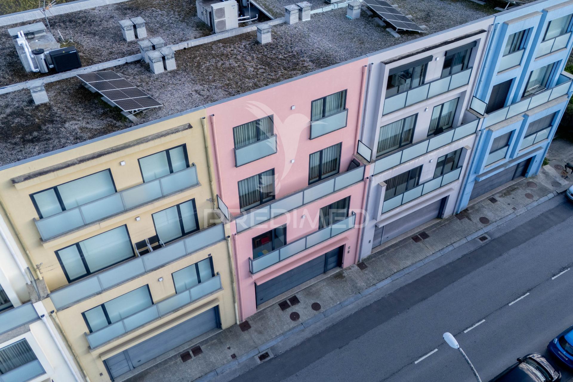 Moradia de luxo t5 com 3 suites | piscina interior aquecida | elevador | localização premium em braga