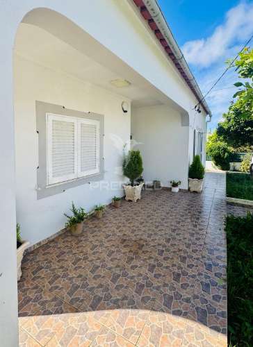 Encantadora moradia t2 no coração do barrocal algarvio – cerro de ouro, paderne