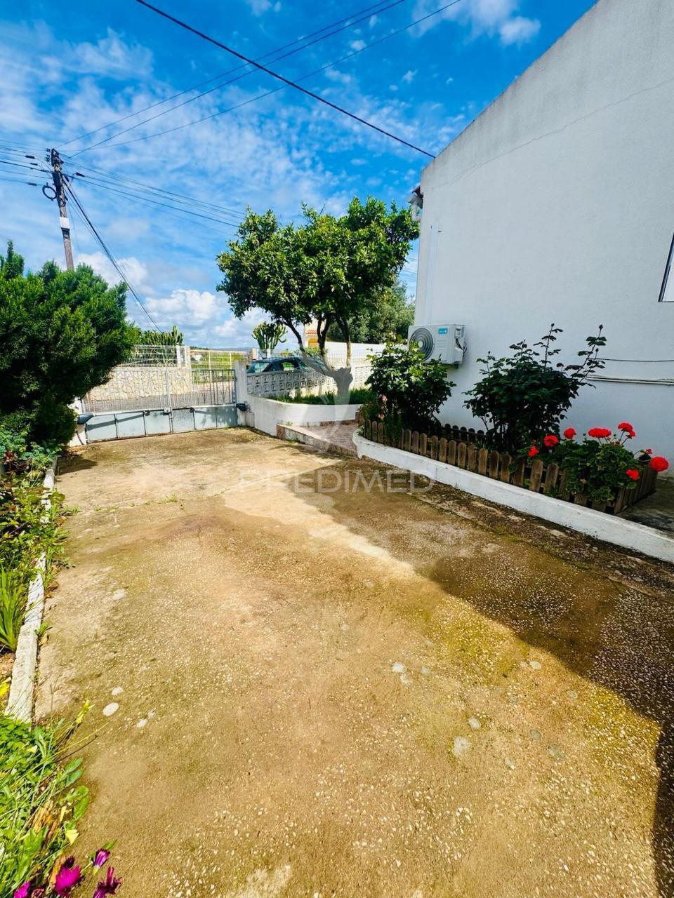 Encantadora moradia t2 no coração do barrocal algarvio – cerro de ouro, paderne