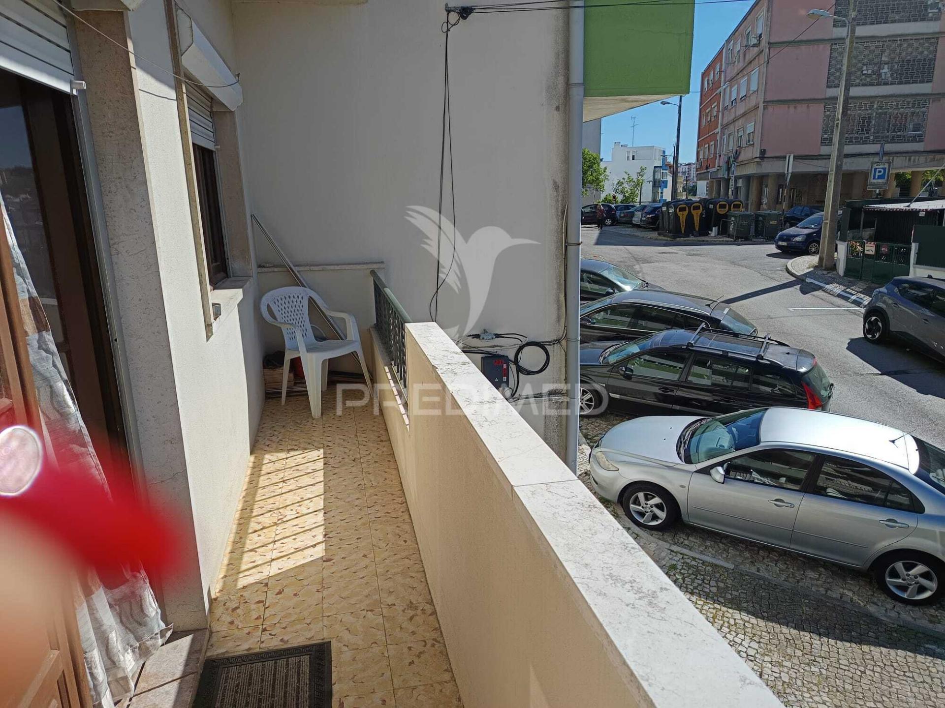 Excelente t3 na cova da piedade – almada | 90m² | varandas | ótima localização