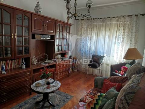 Excelente t3 na cova da piedade – almada | 90m² | varandas | ótima localização