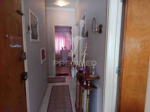 Excelente t3 na cova da piedade – almada | 90m² | varandas | ótima localização