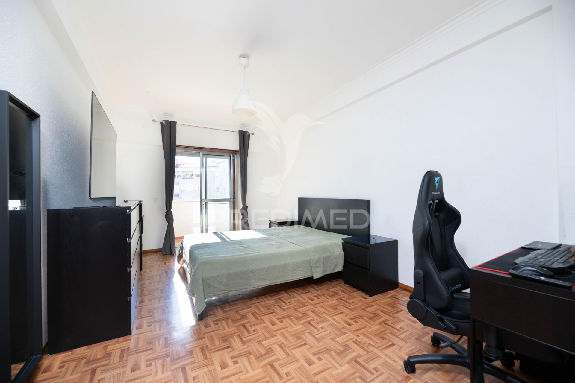 Apartamento t3 no centro de alverca do ribatejo