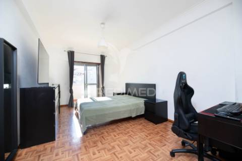 Apartamento t3 no centro de alverca do ribatejo