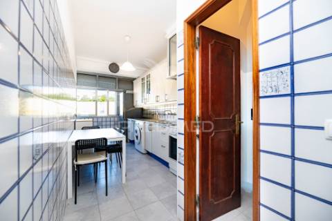 Apartamento t3 no centro de alverca do ribatejo