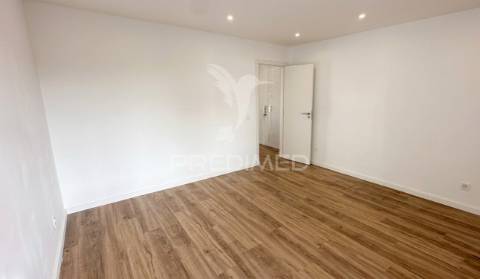 Apartamento t2 em mercês