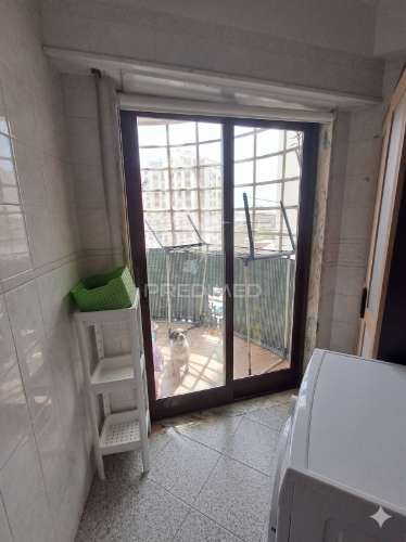Apartamento t3 com box fechada – algueirão, mem martins