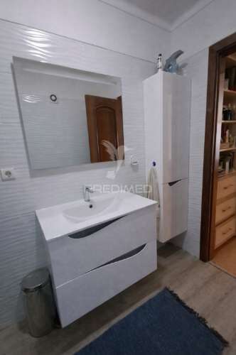 Apartamento t3 com box fechada – algueirão, mem martins
