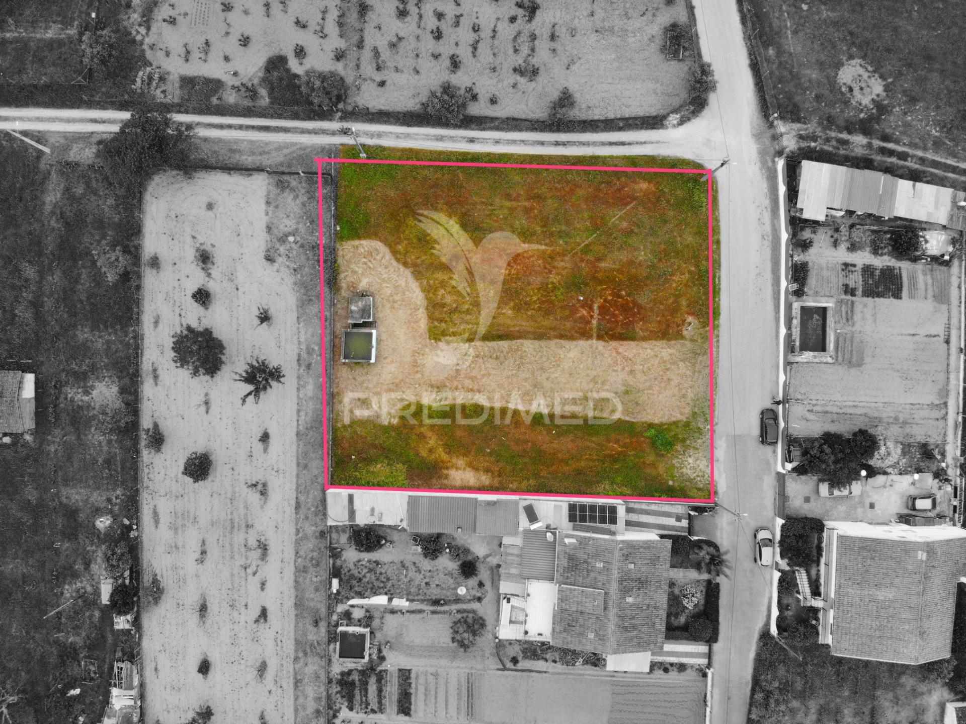 Terreno com 1.440m² em fojo - rossio ao sul do tejo, abrantes.