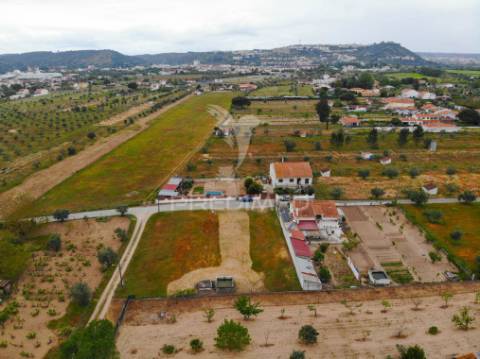 Terreno com 1.440m² em fojo - rossio ao sul do tejo, abrantes.