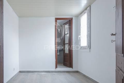 Apartamento t5 com terraço no centro histórico de abrantes - totalmente remodelado.