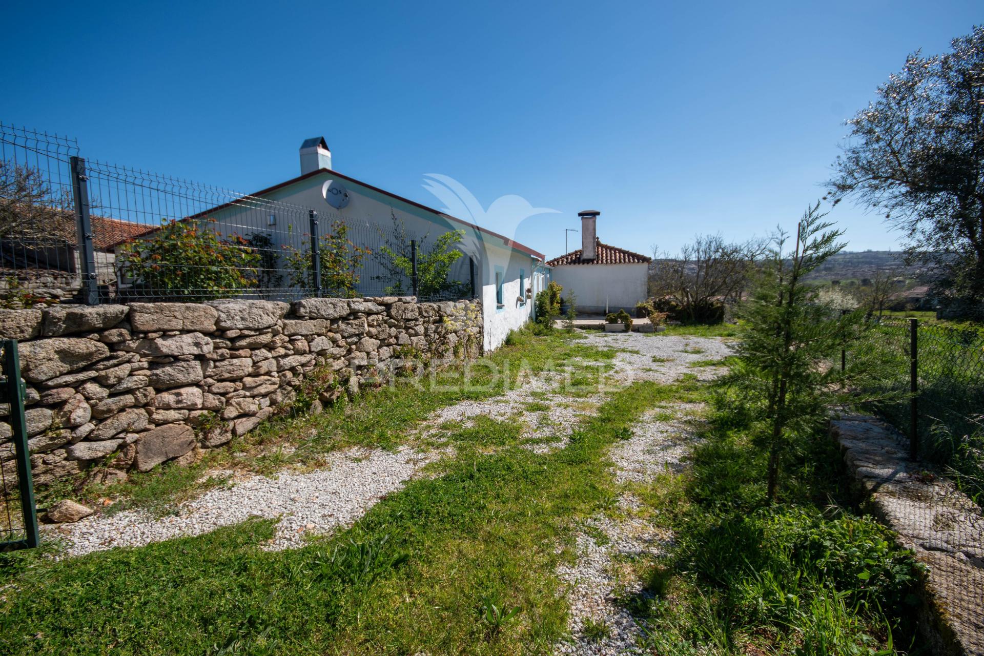 Casas em rio de moinhos