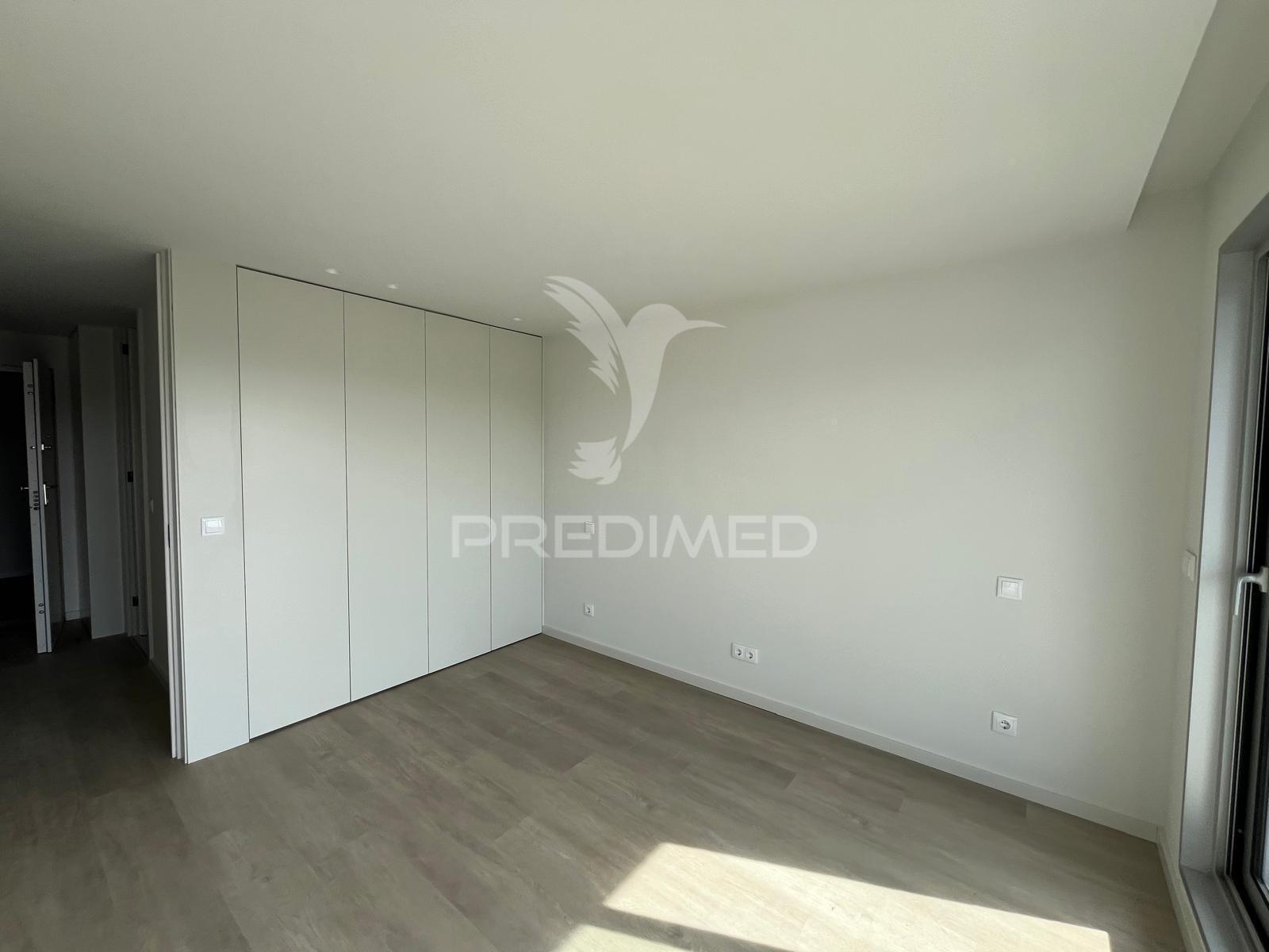 T1 no último piso com terraço e vistas desafogadas - azurém - guimarães
