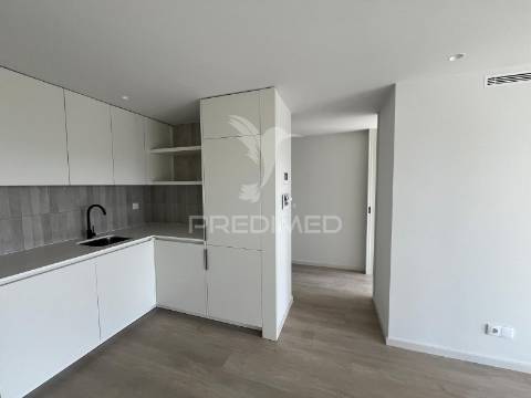 T1 no último piso com terraço e vistas desafogadas - azurém - guimarães