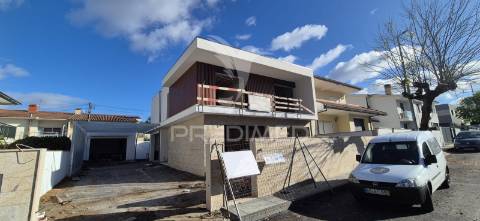 Moradia t4 em palmeira