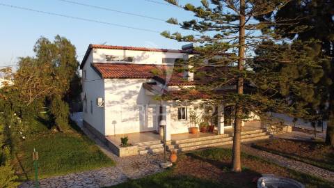 Moradia t6 - samora correia