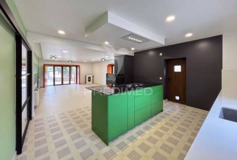 Moradia t3 com potencial de alojamento local, piscina e sustentabilidade  ​