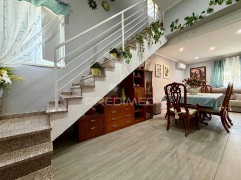 Moradia t5 silveiras montemor o novo