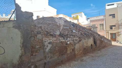 Ruina na zona ribeirinha de portimão