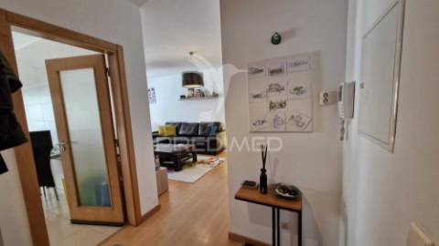 Apartamento t1 com box fechada