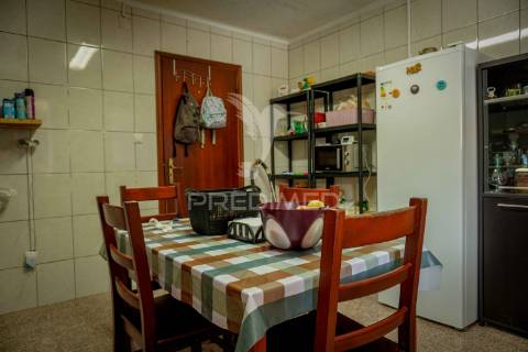 Moradia t2 com vista mar – silveira, lajes do pico