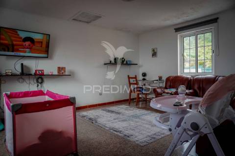 Moradia t2 com vista mar – silveira, lajes do pico