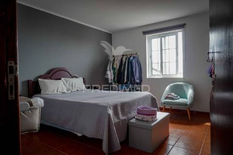 Moradia t2 com vista mar – silveira, lajes do pico