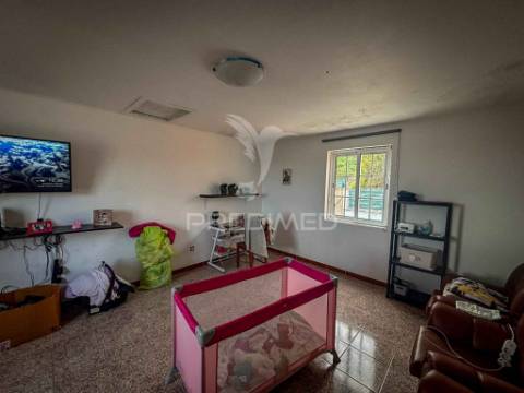 Moradia t2 com vista mar – silveira, lajes do pico