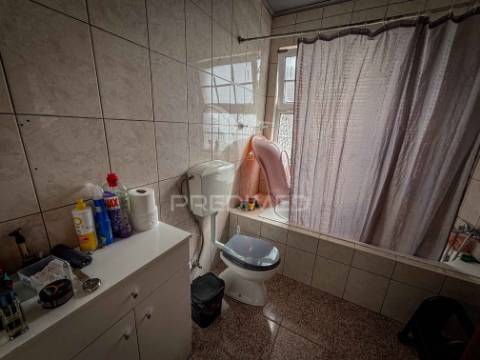 Moradia t2 com vista mar – silveira, lajes do pico