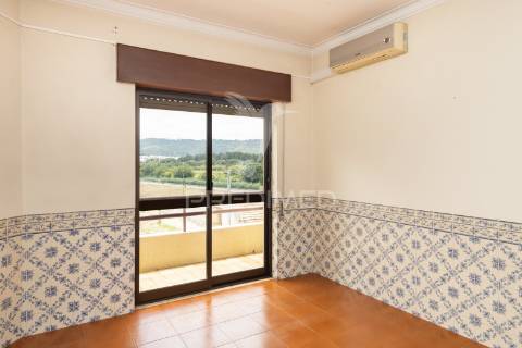 Apartamento t3 na avenida dos ciprestes