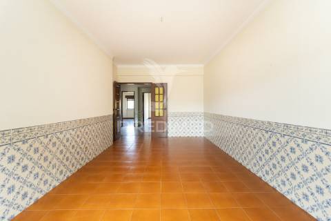 Apartamento t3 na avenida dos ciprestes