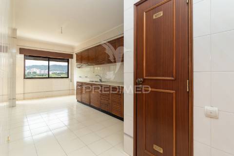 Apartamento t3 na avenida dos ciprestes