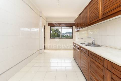Apartamento t3 na avenida dos ciprestes