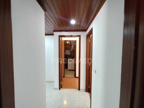 T3 remodelado , para arrendar em santa marta do pinhal