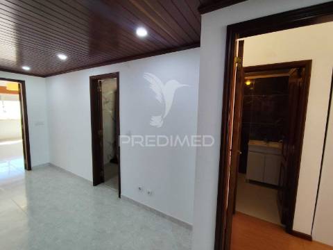 T3 remodelado , para arrendar em santa marta do pinhal