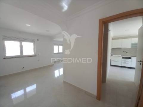 Vende se moradia t4+2 foros da amora